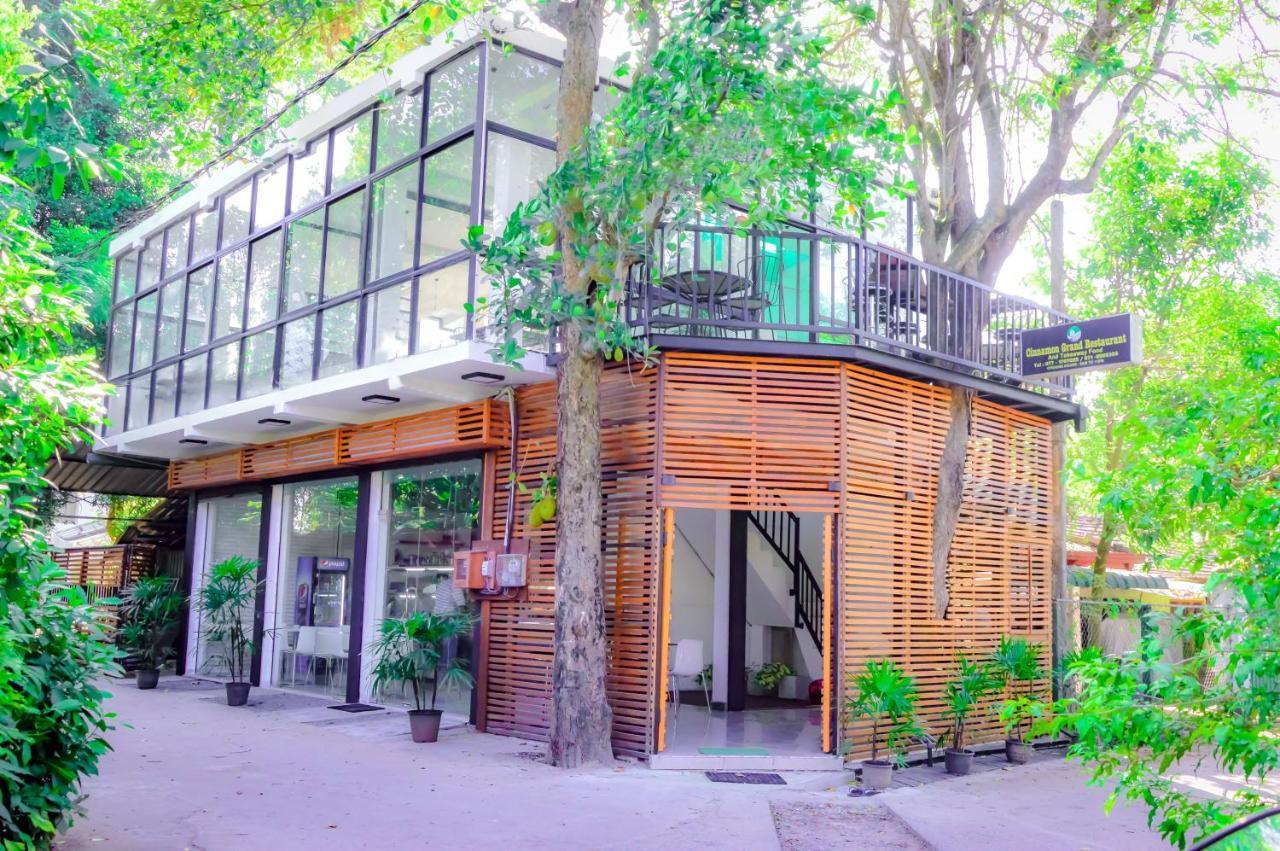 Cinnamon Airport Residencies Katunayaka Екстериор снимка