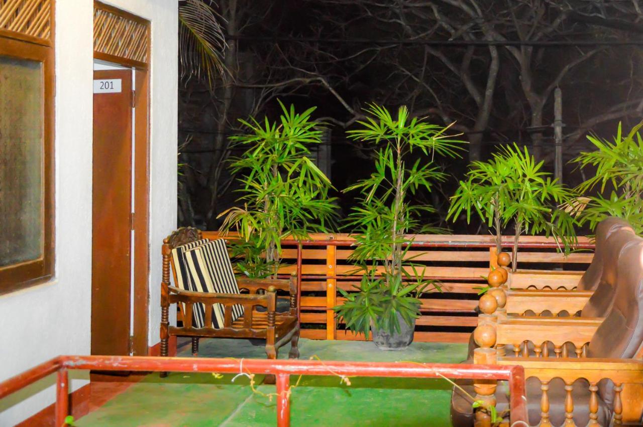 Cinnamon Airport Residencies Katunayaka Екстериор снимка