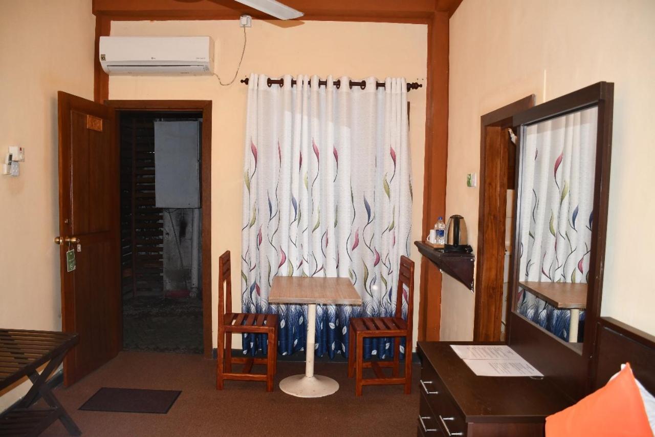 Cinnamon Airport Residencies Katunayaka Екстериор снимка