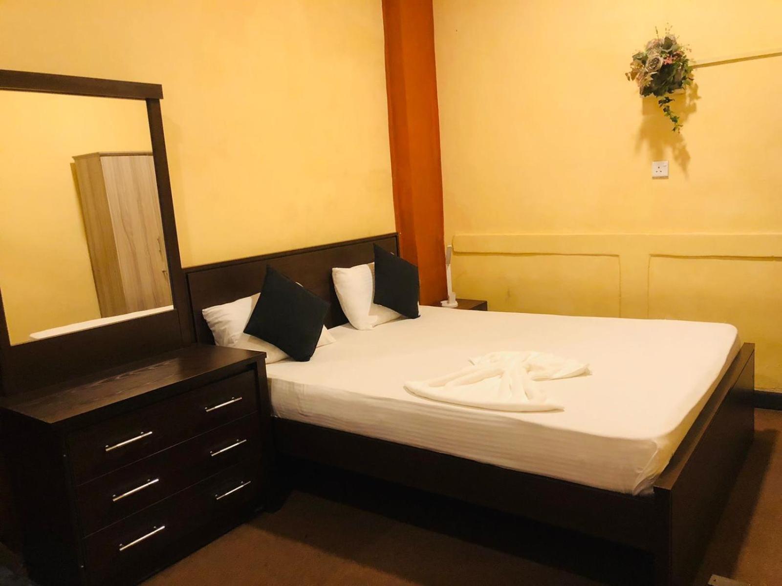 Cinnamon Airport Residencies Katunayaka Екстериор снимка